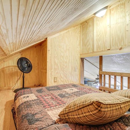 Creekside Whittier Cabin With Fire Pit Near Hiking! Esterno foto