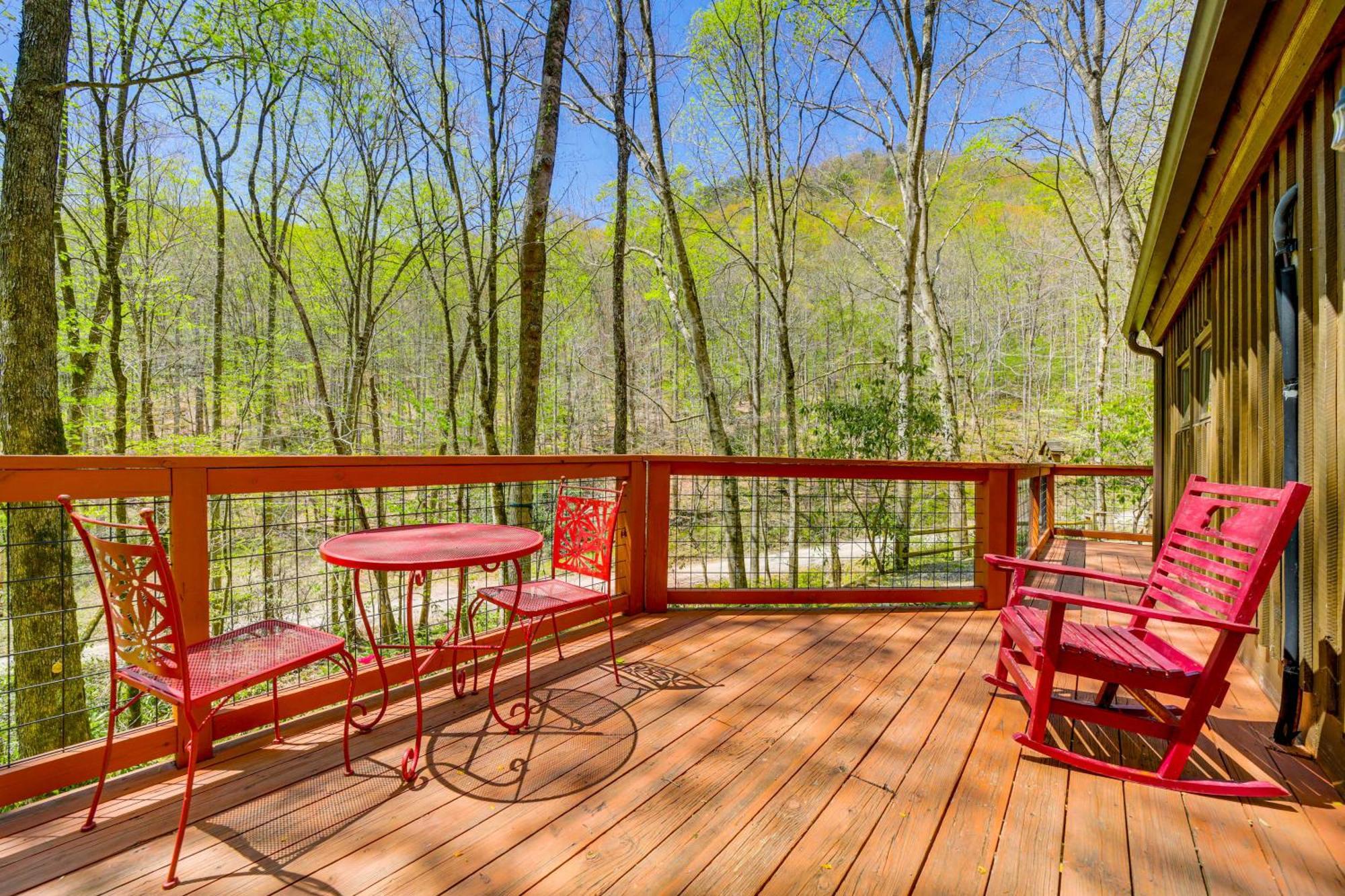 Creekside Whittier Cabin With Fire Pit Near Hiking! Esterno foto